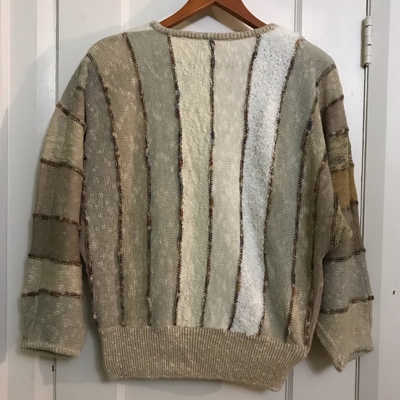 Vintage Dolman Sleeve ‘Leaves and Feathers’ Sweater - Picture 2 of 8